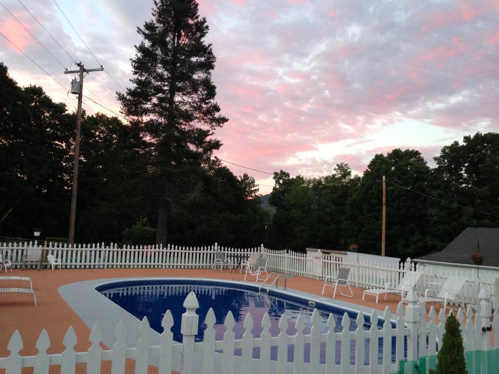 Four Winds Country Motel マンチェスター エクステリア 写真